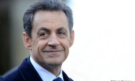 Nicolas Sarkozy célèbre le 600e anniversaire de la naissance de Jeanne d’Arc.